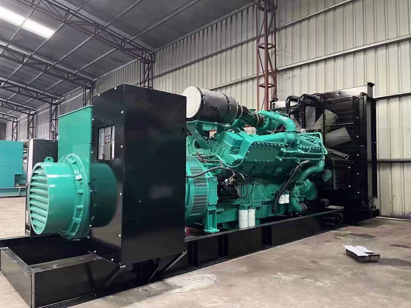 开州如何降低 800kW 柴油发电机输出电流的波动？