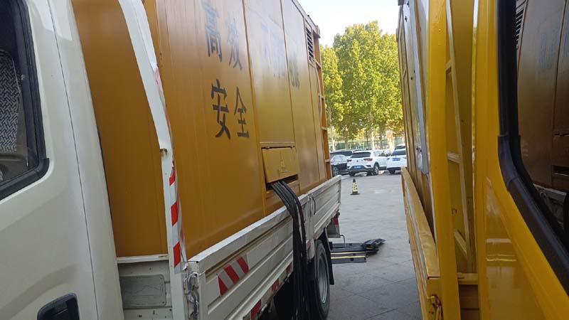 开州如何判断柴油发电机组和UPS电源的切换时间是否符合要求？